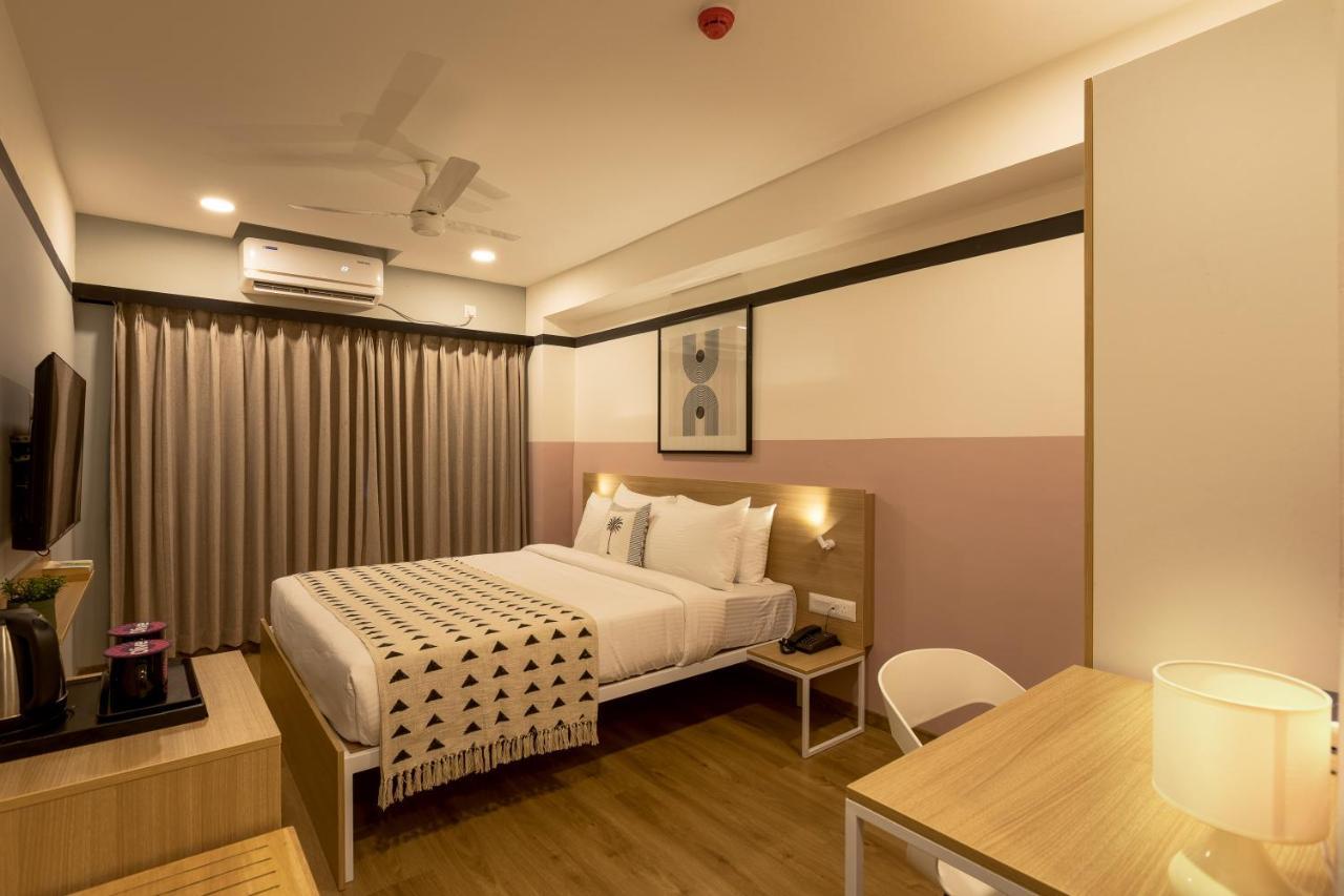 Olive Hotel Indiranagar 100Ft Road By Embassy Group Bangalore Esterno foto