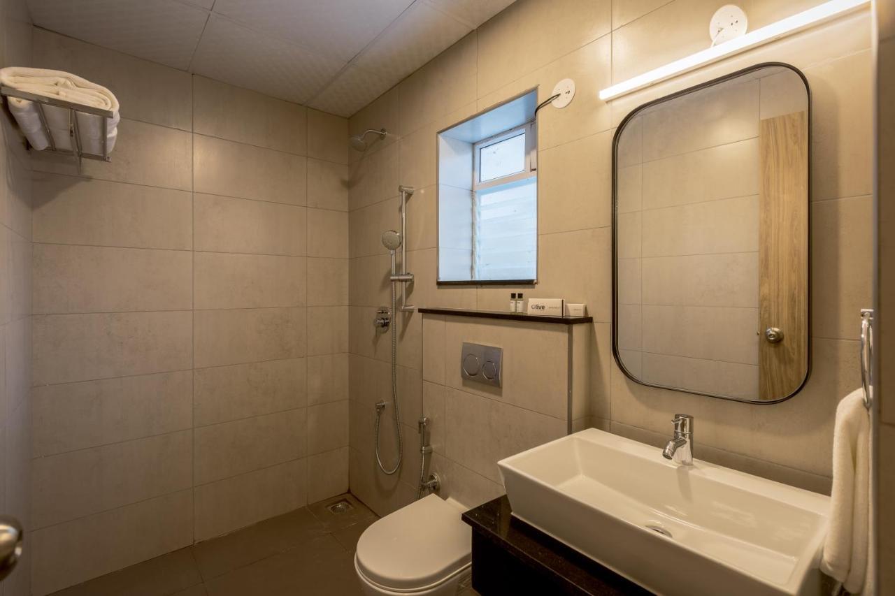 Olive Hotel Indiranagar 100Ft Road By Embassy Group Bangalore Esterno foto