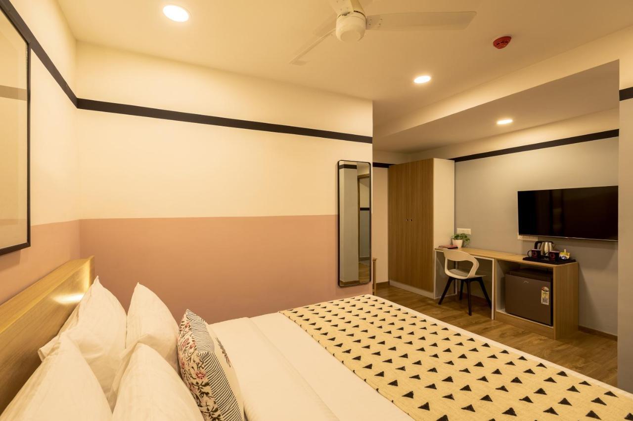 Olive Hotel Indiranagar 100Ft Road By Embassy Group Bangalore Esterno foto
